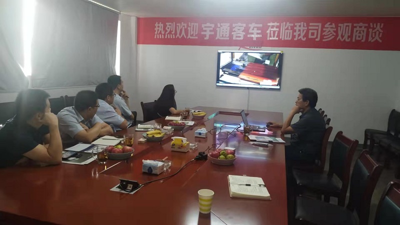 ���ý�ճ��ר��ս������̸֮��ͨ�ͳ�