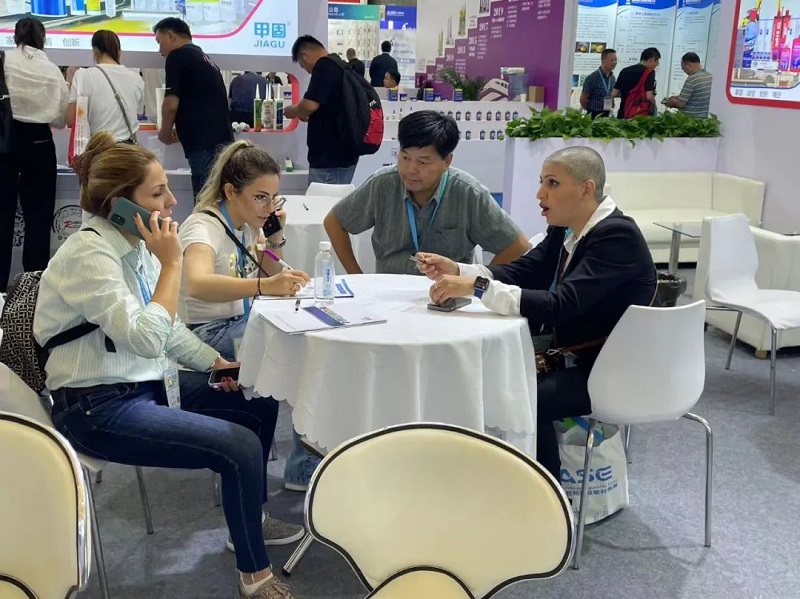 2023�й����ʽ�ճ�����ܷ��չ�����ʴ�Ƿ���Ʒ����Լ���¡�