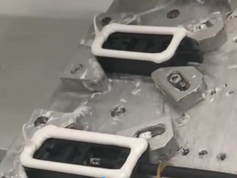 ̫���ܰ���ߺб߿��ܷ�ճ��